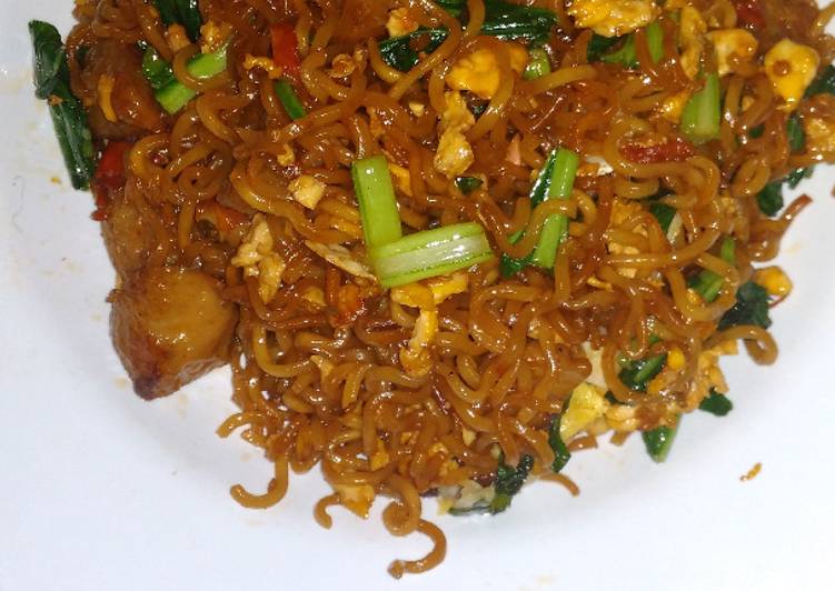 Cara Gampang Menyiapkan Tumis Mie Goreng (EkoMie) yang Sempurna