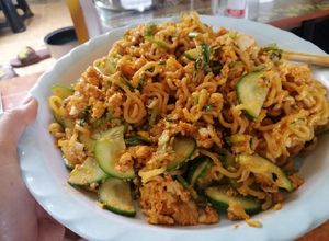 รูปของ ผัดมาม่า แสนอร่อยย