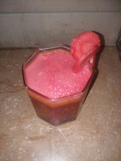 A picture of Fresh carrot juice.