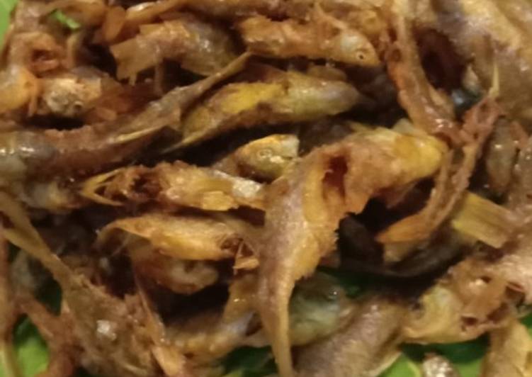 Ikan wader goreng crispy