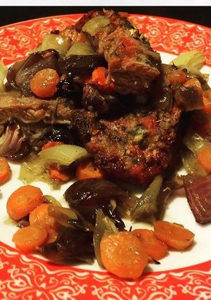 Una foto de Vacío al horno con mix de cebollas