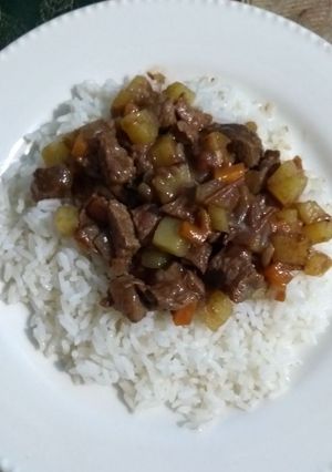 Una foto de Carne al vino