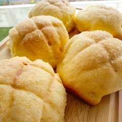 A picture of Melon Pan.