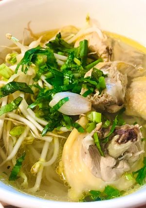 Hình của món Phở gà Nha Trang.