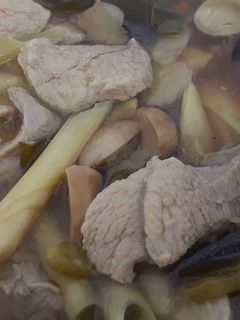 รูปของ ต้มยำสะโพกหมู