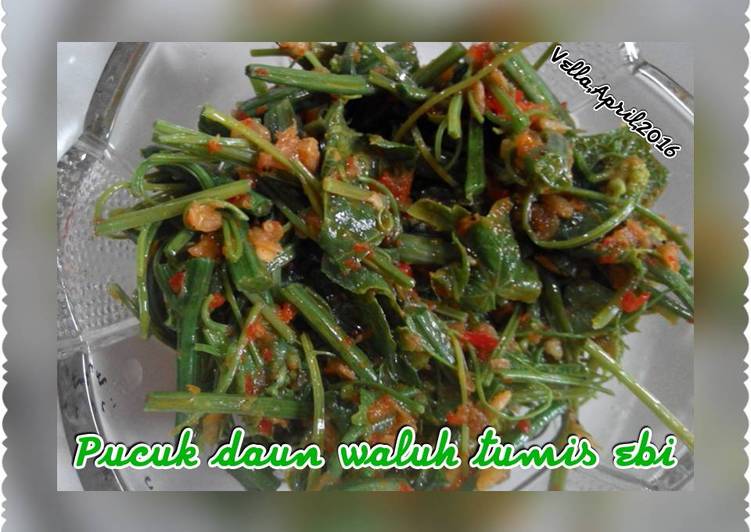 Proses memasak Pucuk daun waluh tumis ebi ala padang (resep mertua) yang Bikin Ngiler