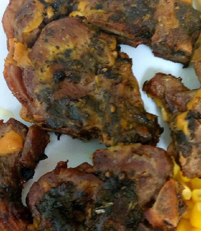 A picture of My Roasted Dijon & Herbs Lamb Chops 😋.