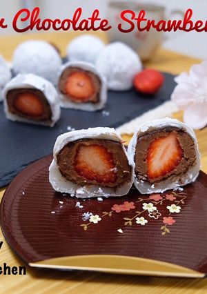 Foto resep Cara membuat Mochi RAW CHOCOLATE STRAWBERRY DAIFUKU 「生チョコいちご大福の作り方」
