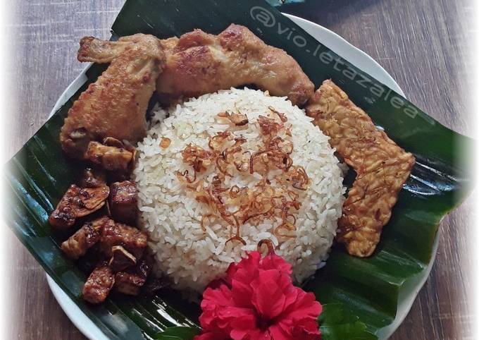 Nasi Uduk Betawi ala Violet Azalea