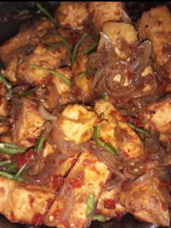 A picture of Tofu with pepper sauce.