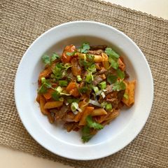 A picture of Vietnamese Macaroni Beef Stir Fry (Nui Xào Bò).