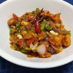 A picture of Chicken Tawa Masala.