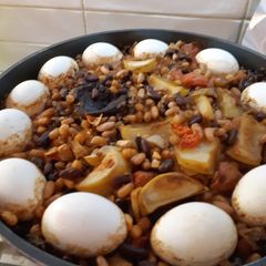 A picture of Cholent.