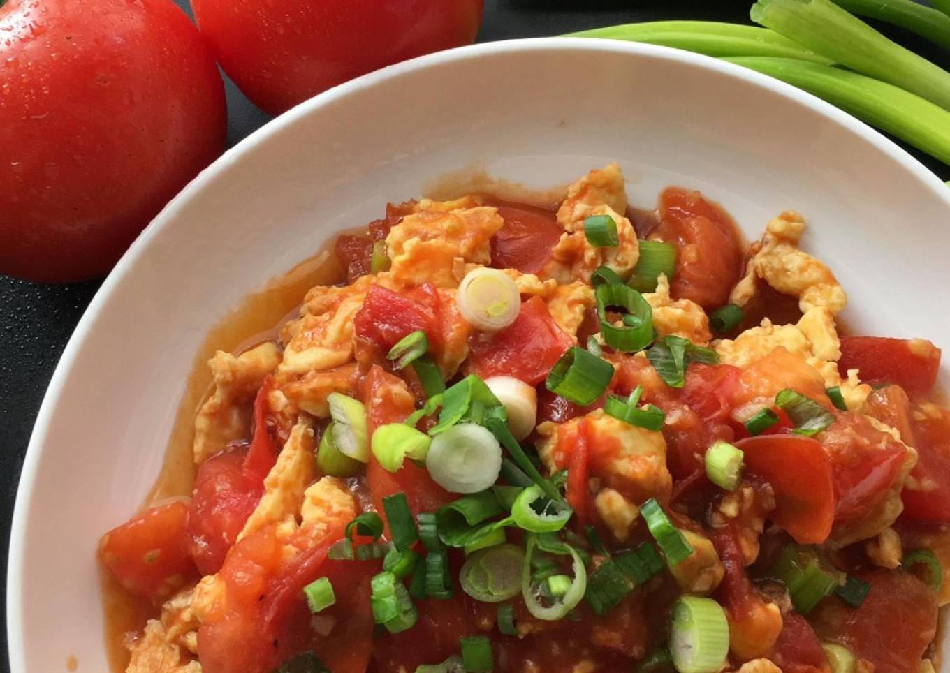 Chinese Stir-Fried Eggs and Tomatoes 蕃茄炒蛋