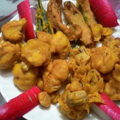 A picture of Gobi pakoda.