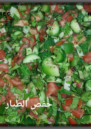 صورة لوصفة سلطه خضراء بالبقدونس منعشه