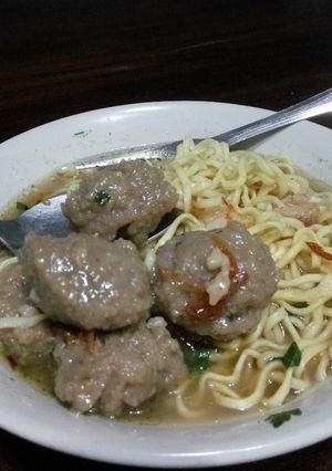 Foto resep Mie Kuah Bakso Spesial by ummu asy syifa