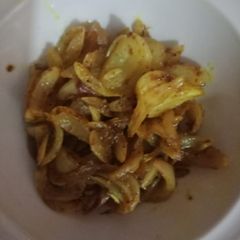 Chatpata masala onion A picture of Chatpata masala onion.