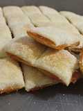 Bizcochos hojaldrados de membrillo