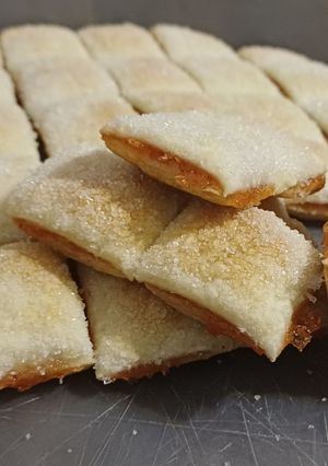 Una foto de Bizcochos hojaldrados de membrillo