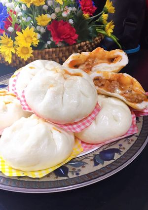 Hình của món Bánh bao nhân pizza cho bữa sáng.