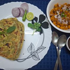 A picture of Mint Paratha.