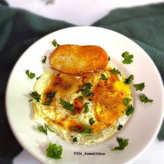A picture of Buttery Poached Eggs in Yoghurt.