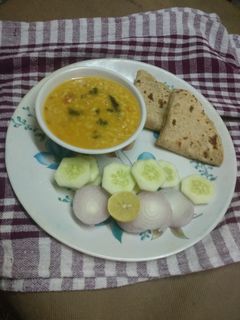 અડદ ની દાળ (Urad Dal Recipe In Gujarati) રેસીપી મુખ્ય ફોટો