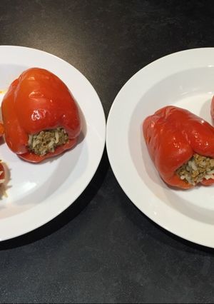 A picture of Ardei umpluți (Romanian stuffed peppers).
