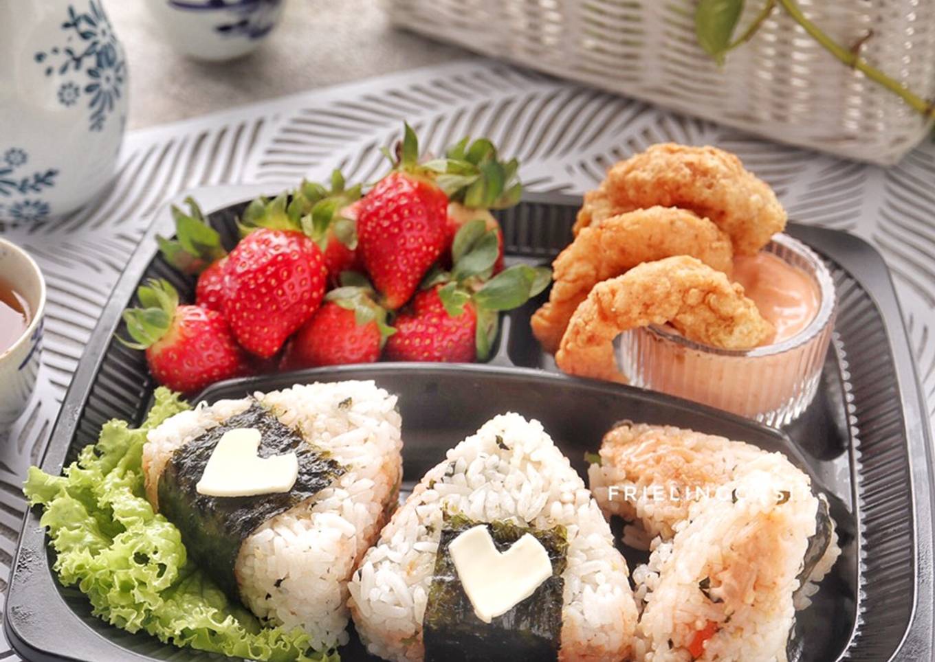 Onigiri ft Udang Goreng Tepung, bisa untuk frozen food
