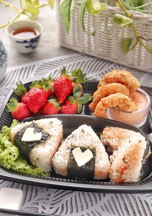 Foto resep Onigiri ft Udang Goreng Tepung, bisa untuk frozen food