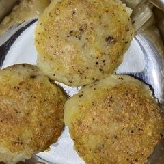 A picture of Potato pattice.