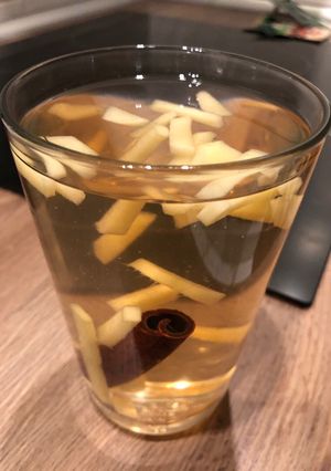 Egyszerű fahéj-gyömbér tea recept fotója