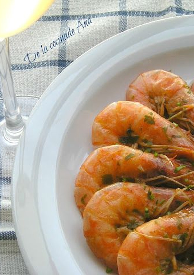 Una foto de Langostinos de vinarós al whisky