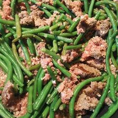 Ground Beef and Green Beans A picture of Ground Beef and Green Beans.