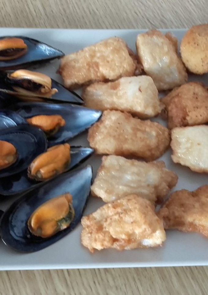 Una foto de Plato de entremeses calientes