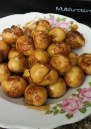 Hình của món Trứng cút rim.