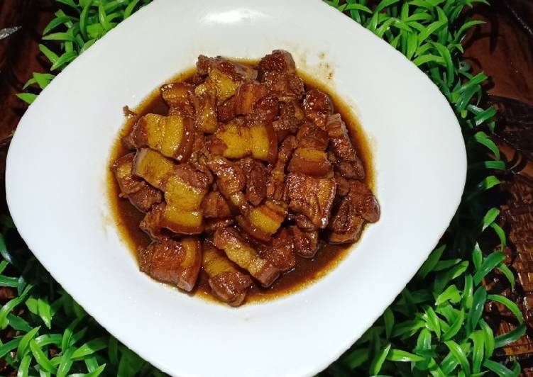 Soy sauce pork (babi kecap)