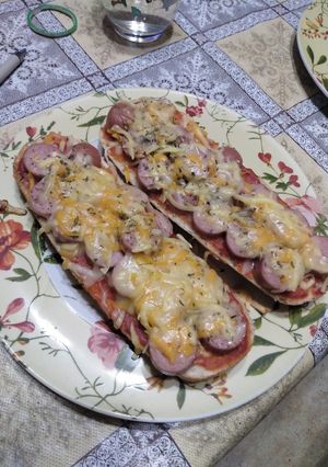 Una foto de Panini de salchichas (sensillisimo y muy rápido de hacer)