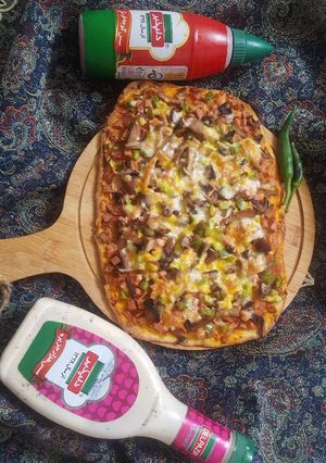 عکسی از دستور پیتزا گوشت و قارچ