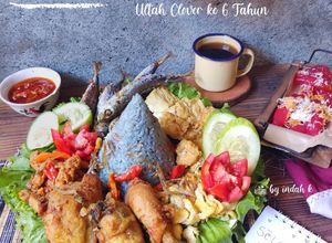 Foto resep Set Tumini Nasi Liwet Bunga Telang Ultah Clover ke 6 Tahun