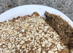 Una foto de Pan integral con semillas (Vegano)