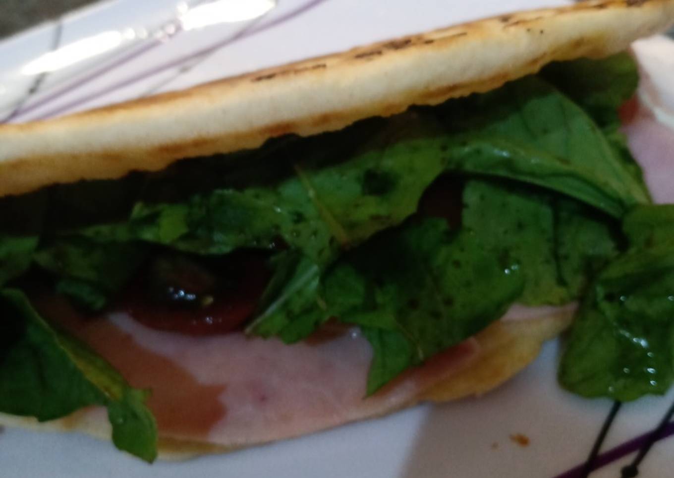 Pan chato sin manteca ni grasa símil piadina