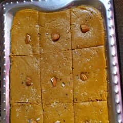 A picture of Rajasthani Besan Chkkkiii.