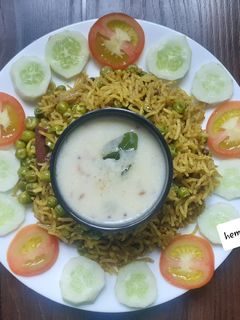 मटार पुलाव (Matar Pulav recipe in marathi) रेसिपी चे मुख्य फोटो