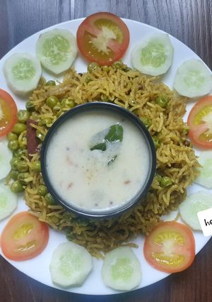 मटार पुलाव (Matar Pulav recipe in marathi) रेसिपी चे मुख्य फोटो 