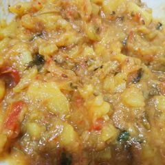 A picture of Aloo pyaaz ka salan.