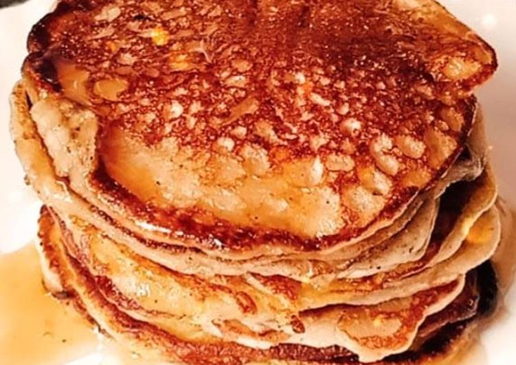 Recipe of Award-winning Banana pancakes 😋😋