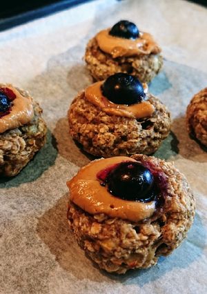 A picture of Banana and Peanut Butter Cookies.
