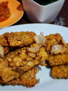 Foto resep Tempe goreng bawang putih
